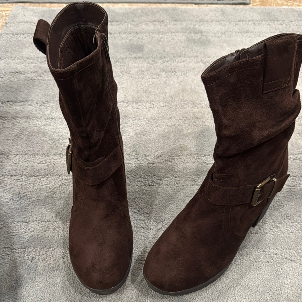 Forever brown faux suede Boots size 7